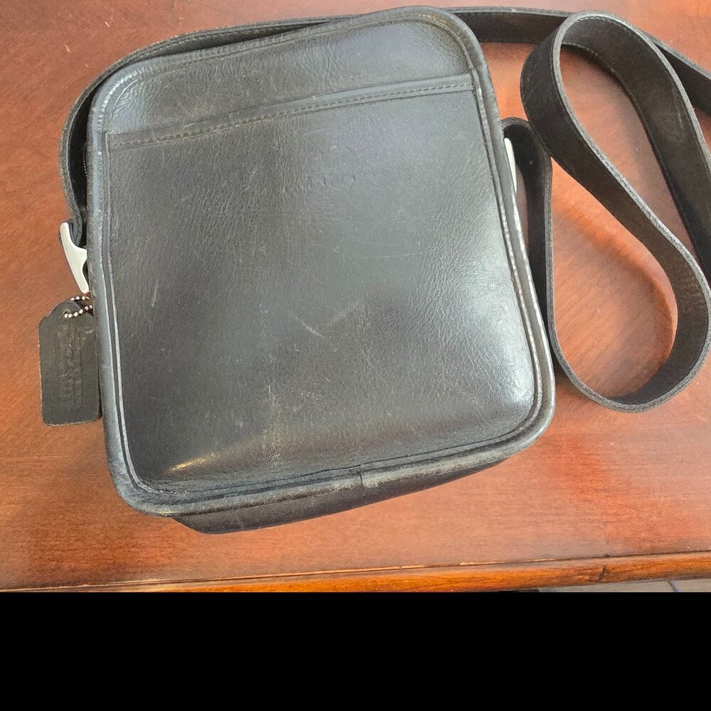 Coach Vintage Camera Bag Black Leather Crossbody Style 9817